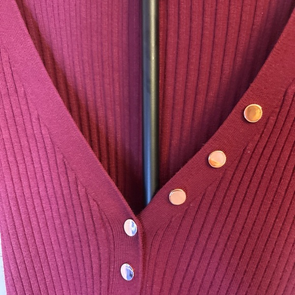 Guess Deep Red Ribbed Knit Top - Picture 3 of 6